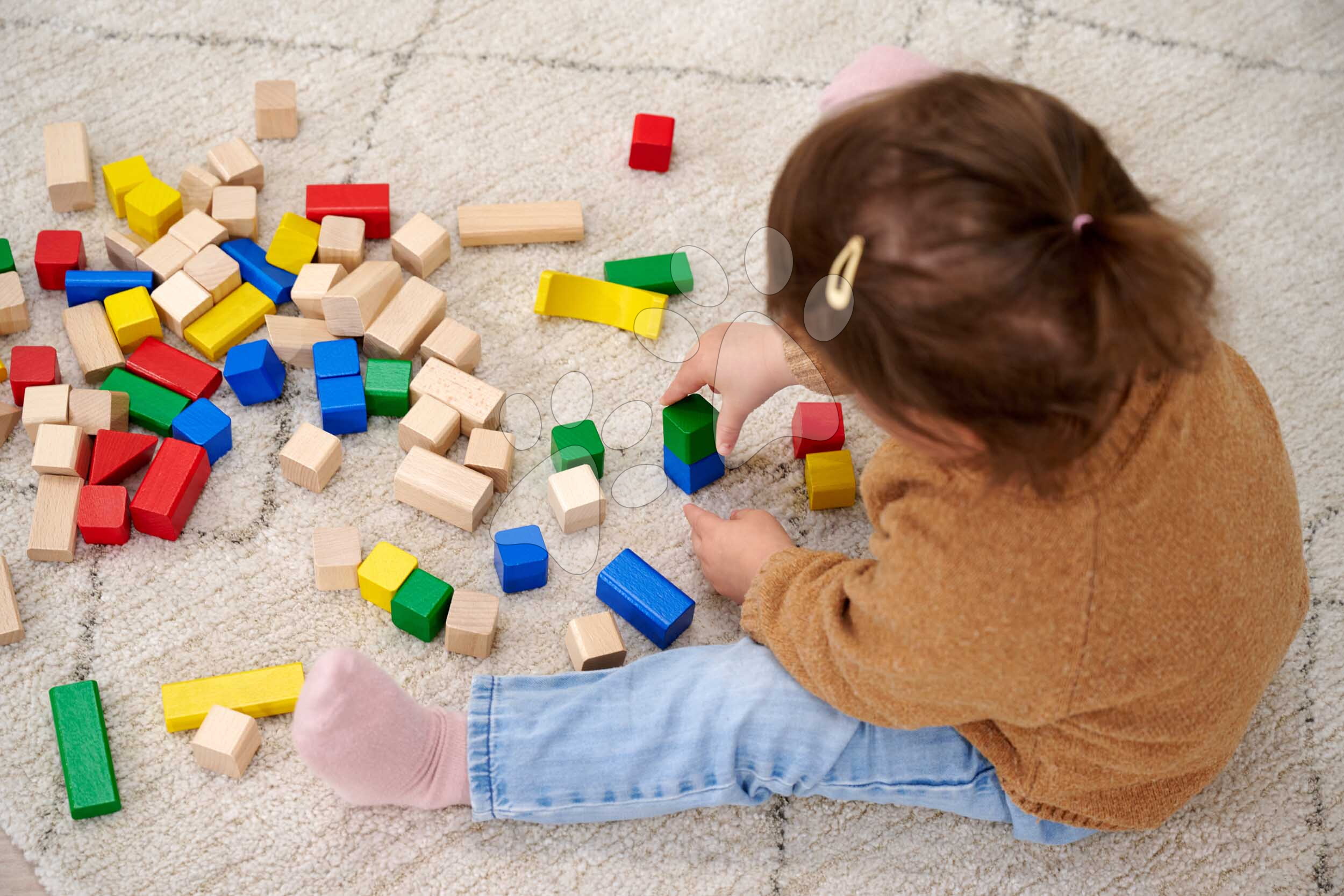 Fa kockák Wooden Blocks Coloured Eichhorn színes 75 db 25 mm méretekkel 12 hó-tól