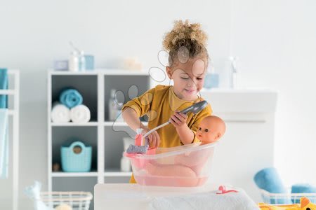 Păpuși de la 24 luni - Păpușă de jucărie Emma bea, face pipi și baie Mon Grand Poupon Corolle - 3