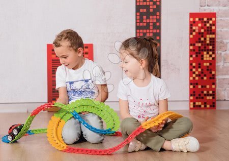 Coches sets - Set flexibilná autodráha FleXtrem Discovery Set Smoby - 17