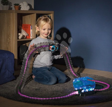 Hračky pre deti od 3 do 6 rokov - Flexibilná autodráha Flextrem Neon Set Smoby