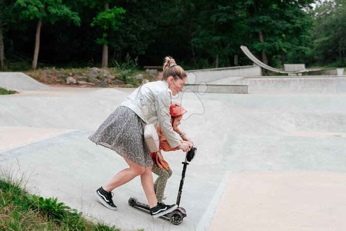 Háromkerekű rollerek - Háromkerekű roller világító kerekekkel és hátizsákkal T5 Green smarTrike - 19
