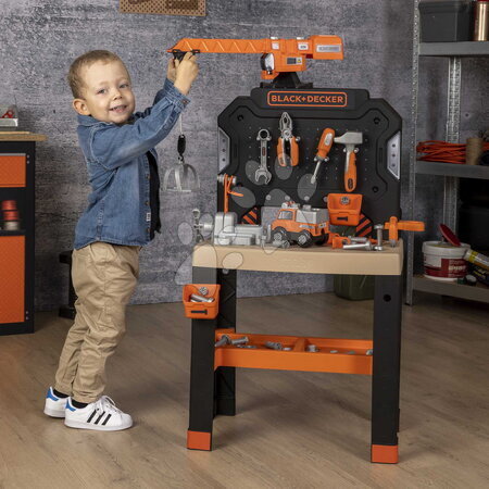 Taller infantil con herramientas  - Taller de trabajo con la grúa mecánica Bricolo Builder Black&Decker Smoby_1