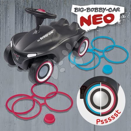 BIG - Zestaw jeździk Bobby Car Neo Anthrazit BIG z dźwiękiem, kolorowymi felgami, owalną przyczepką oraz drążek prowadzący i oparcie_1