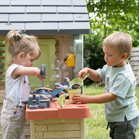 Cabanes pour enfants | Page 5 - Maison avec un atelier et 39 accessoires « Nature Playhouse Workshop Life Smoby »_1