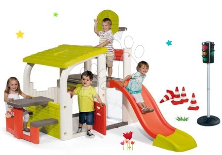 Hračky pre chlapcov - Set hracie centrum Fun Center Smoby so šmykľavkou dlhou 150 cm, automatický semafor, dopravné značky a cestné kužele od 24 mes