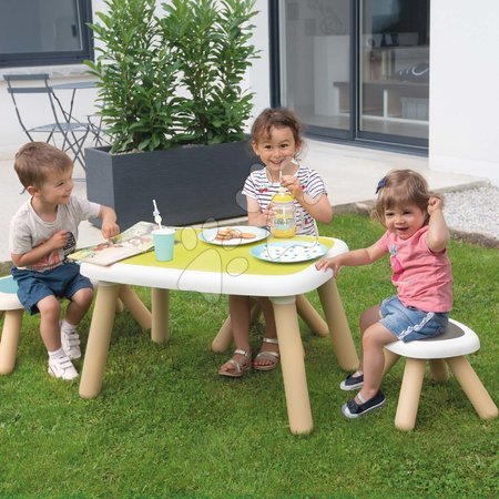 Dětský záhradní nábytek sety - Set stůl pro děti KidTable modrý Smoby se dvěma židlemi a stolečkem s UV filtrem_1