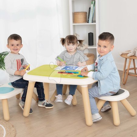 Tavolo per bambini con sedia, sgabello e secchiello da sabbi