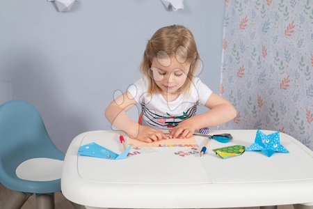 Dětský záhradní nábytek - Set stůl KidTable White Smoby šedokrémový výška 45 cm se dvěma židlemi s anti UV filtrem_1