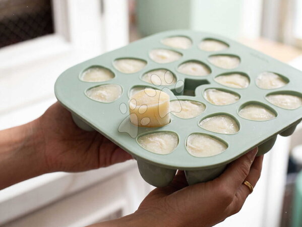 Dózy a formičky na potraviny - Multidávkovač na jídlo Tiny Silicone Multiportions Sage Green Beaba - 10