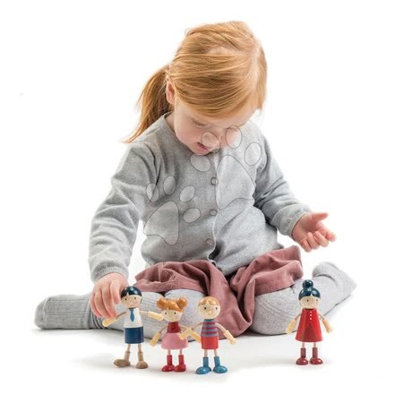 Fa babaházak  - Fa 4 tagú család Doll Family Tender Leaf Toys - 1