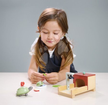 Dřevěné domky pro panenky - Dřevěný domeček pro želvy Tortoise Pet Set Tender Leaf Toys - 5