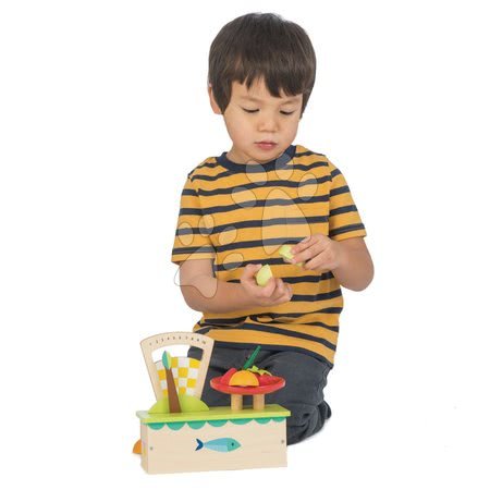 Hry na profese Tender Leaf Toys - Dřevěná váha Weighing Scales Tender Leaf Toys 4dílná souprava s ovocem_1