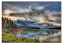 Puzzle 1000 dielne - Puzzle Maligne Lake Boathouse Educa 1000 dielov od 12 rokov_0