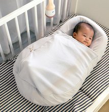 Cuib pentru bebeluși Cocoonababy - Cuib de dormit pentru bebeluși Cocoonababy® Pod Support Nest Red Castle cu accesorii gri de la 0-3 luni_0