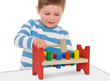 Drevené didaktické hračky - Drevená zatĺkačka Hammering Bench Eichhorn s kladivom a 8 farebných valcov 10 dielov od 12 mes_5