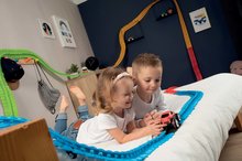 Autodráhy -  NA PREKLAD - Autodráha FleXtrem Discovery Set Smoby, flexible 184 piezas de vía y un automóvil con luces electrónicas de 440 cm de largo para niños a partir de 4 años._30