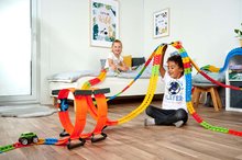 Circuits de voitures - Voie de course flexible FleXtrem Discovery Set Smoby 184 pièces de piste et 440 cm de long avec une voiture électronique lumineuse à partir de 4 ans_32