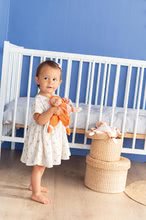 Lalki od 9 miesięcy - Lalka w stroju Lisi Animal Doll MiniKiss Smoby 27 cm z dźwiękiem od 12 miesięcy_9