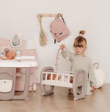 Domčeky pre bábiky sety - Set domček pre bábiku Large Doll's Play Center Natur D'Amour Baby Nurse Smoby a odrážadlo so zvukom Bobby Car s vozíkom a 32 cm bábika_11