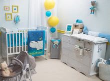 Babybettwäsche - Joy toTs-smarTrike Krippenset Hippo Steppdecke, Bettlaken und Nestchen 100% Baumwollsatin blau ab 0 Monaten_1