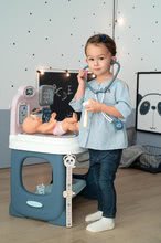 Lékařské vozíky sety - Set zdravotnický pult pro lékaře Baby Care Center Smoby s hlubokým kočárkem Baby Nurse a klokankou_38