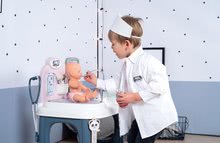 Lékařské vozíky sety - Set zdravotnický pult pro lékaře Baby Care Center Smoby s hlubokým kočárkem Baby Nurse a klokankou_44