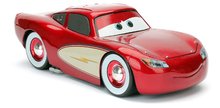 Modeli avtomobilov - Avtomobilček Lightning McQueen Radiator Springs Jada kovinski z odpirajočim pokrovom motorja 1:24_3