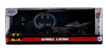 Modeli avtomobilov - Avtomobilček Batman Batmobile 1989 Jada kovinski in figurica Batmana dolžina 13,6 cm 1:32_5