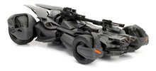Játékautók és járművek - Kisautó Batmobil Justice League Jada fém nyitható pilótafülkével és Batman figurával hossza 22,5 cm 1:24_1