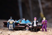 Modeli avtomobilov - Avtomobilček Batman Classic Batmobile 1966 Deluxe Jada kovinski z odpirajočimi vrati in 4 figuricami dolžina 19 cm 1:24_15