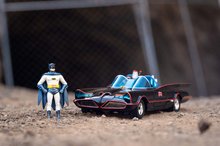 Modelle - Spielzeugauto Batman Classic Batmobil 1966 Deluxe Jada Metall mit Türen zum Öffnen und 4 Figuren Länge 19 cm 1:24_17