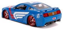Modeli avtomobilov - Avtomobilček Marvel Avengers 2006 Ford Mustang GT Jada kovinski z odpirajočimi elementi in figurico Captain America dolžina 22 cm 1:24_3
