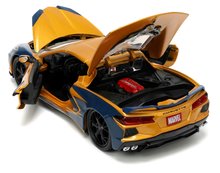 Modely - Autíčko Marvel Chevy Corvette Jada kovové s otvárateľnými časťami a figúrkou Wolverine dĺžka 22 cm 1:24_9
