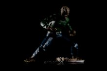 Sammelfiguren - Figur Wolfman Monsters Jada mit beweglichen Teilen und Zubehör, Höhe 15 cm_8