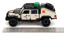 Modele machete - Mașinuța Jeep Gladiator 2020 Jurrasic World Jada din metal cu uși care se deschid 11,5 cm lungime 1:32_7