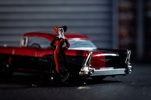 Modelle - Spielzeugauto DC Chevy Bel Air 1957 Jada Metall mit aufklappbarer Tür und Harley Quinn-Figur Länge 20,5 cm 1:32_24