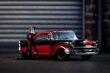 Modeli avtomobilov - Avtomobilček DC Chevy Bel Air 1957 Jada kovinski z odpirajočimi vrati in figurica Harley Quinn dolžina 13 cm 1:32_27