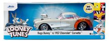 Modely - Autíčko Looney Tunes Chevrolet Corvette 1957 Jada kovové s otevíracími částmi a figurkou Bugs Bunny délka 19 cm 1:24_12
