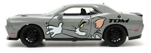 Játékautók és járművek - Kisautó Tom és Jerry Dodge Challenger 2015 Jada fém nyitható részekkel és Jerry figurával hossza 21 cm 1:24_3