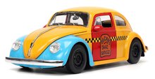 Modele machete - Mașinuța Sesame Street VW Beetle 1959 Jada din metal cu părți care se deschid și figurina lui Oscar, lungime 16,5 cm 1:24_1