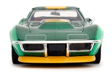 Modeli avtomobilov - Avtomobilček Chevrolet Stingray 1969 Street Fighter Jada kovinski z odpirajočimi elementi in kovinska figurica Cammy White dolžina 20 cm 1:24_1