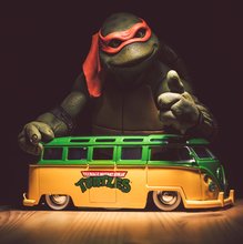 Modelle - Spielzeugauto Ninja Turtles VW Bus 1962 Jada Metall mit aufklappbarer Tür und Leonardo-Figur Länge 20 cm 1:24_11
