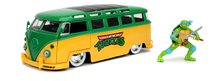 Modelle - Spielzeugauto Ninja Turtles VW Bus 1962 Jada Metall mit aufklappbarer Tür und Leonardo-Figur Länge 20 cm 1:24_1