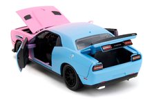 Játékautók és járművek - Kisautó Dodge Challenger 2015 Pink Slips Jada fém nyitható részekkel hossza 20 cm 1:24_6