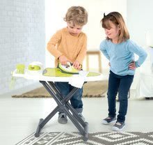 Zabawy w dom - Deska do prasowania Smoby z żelazkiem elektronicznym Clean ze stojakiem i 10 akcesoriami zielona_3