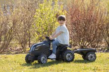 Pedálos gyermekjárművek - Pedálos traktor utánfutóval Farmer XL Black Tractor+Trailer Smoby fekete állítható üléssel és hanggal 142 cm_1