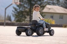 Pedálos gyermekjárművek - Pedálos traktor utánfutóval Farmer XL Black Tractor+Trailer Smoby fekete állítható üléssel és hanggal 142 cm_6