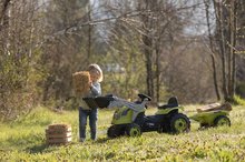 Pojazdy na pedały dla dzieci - Traktor do pedałowania z ładowaczem i przyczepą Farmer Max Green Tractor+Trailer Smoby zielony z regulowanym siedzeniem i dźwiękiem 169 cm_8
