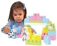 Cuburi si jocuri de construit - Joc de construit în cutie cu animăluțe Farm Animals Barrel Maxi Abrick Ecoiffier roz cu 50 cuburi de la 12 luni_1