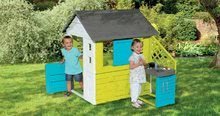 Cabanes avec toboggan pour enfants - Chalet Pretty Blue Smoby avec cuisine Bleu-vert 3 fenêtres avec 2 stores et 2 volets coulissants avec un filtre UV et 17 accessoires à partir de 2 ans._4